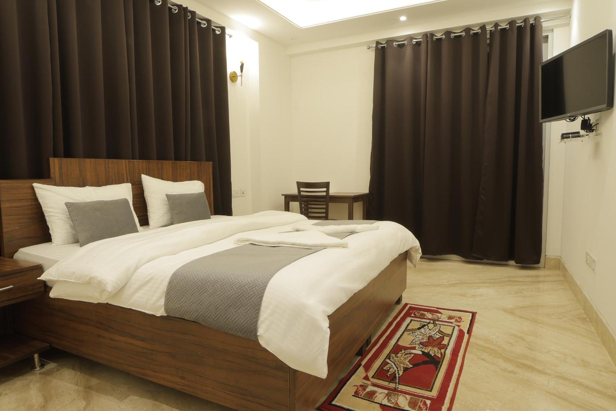Under My Roof Superio Bed and Breakfast New Delhi Eksteriør billede