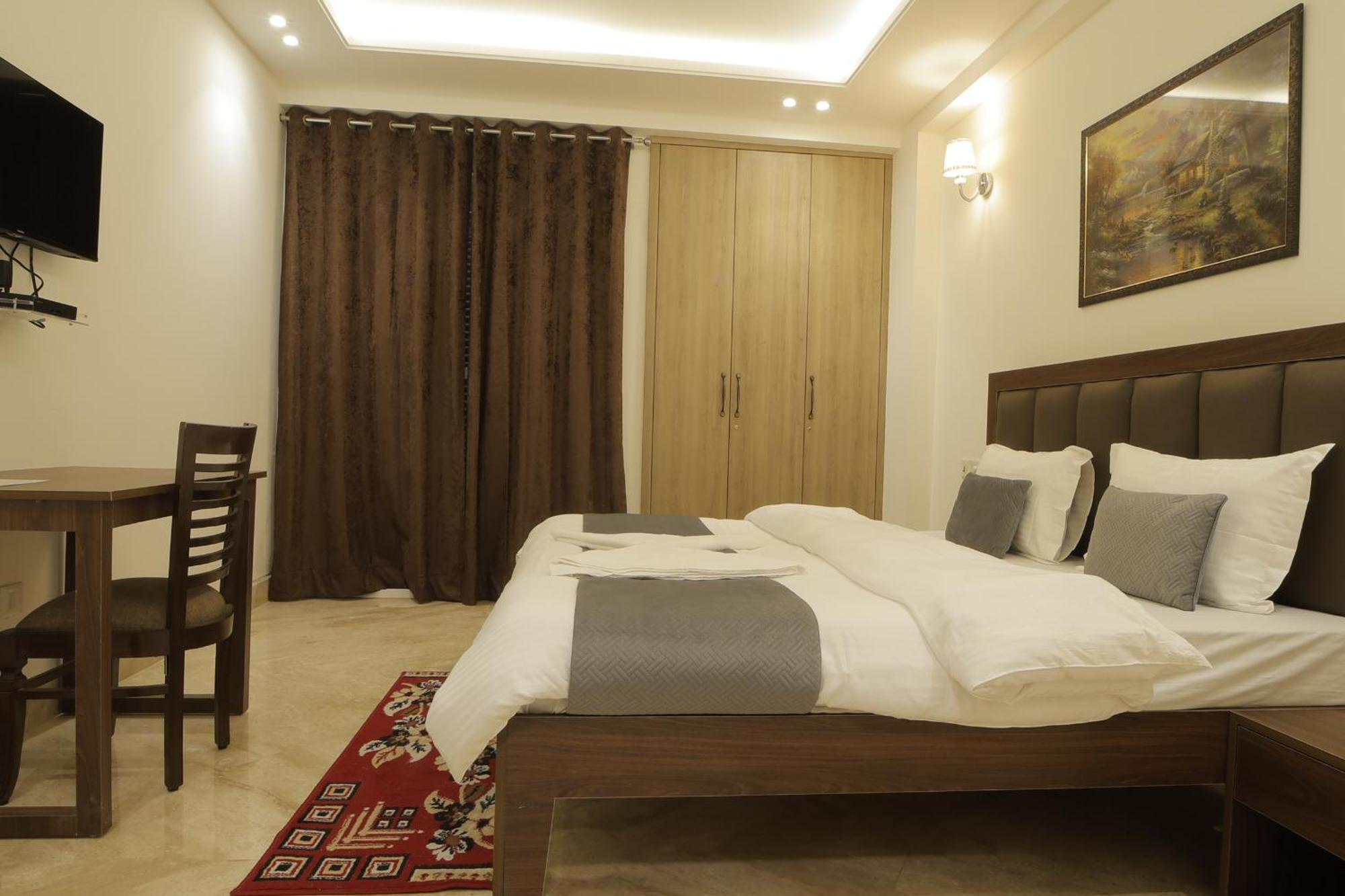 Under My Roof Superio Bed and Breakfast New Delhi Eksteriør billede