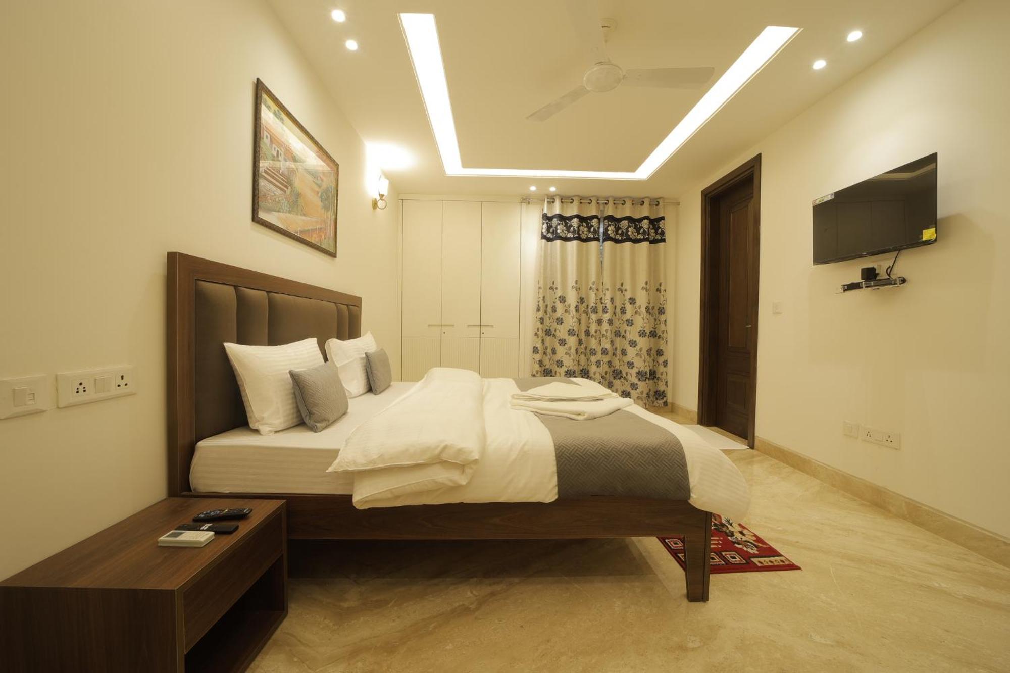 Under My Roof Superio Bed and Breakfast New Delhi Eksteriør billede